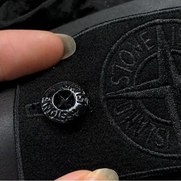 Stone Island Pleated Zip Hooded Jacket - Picture 13 of 14